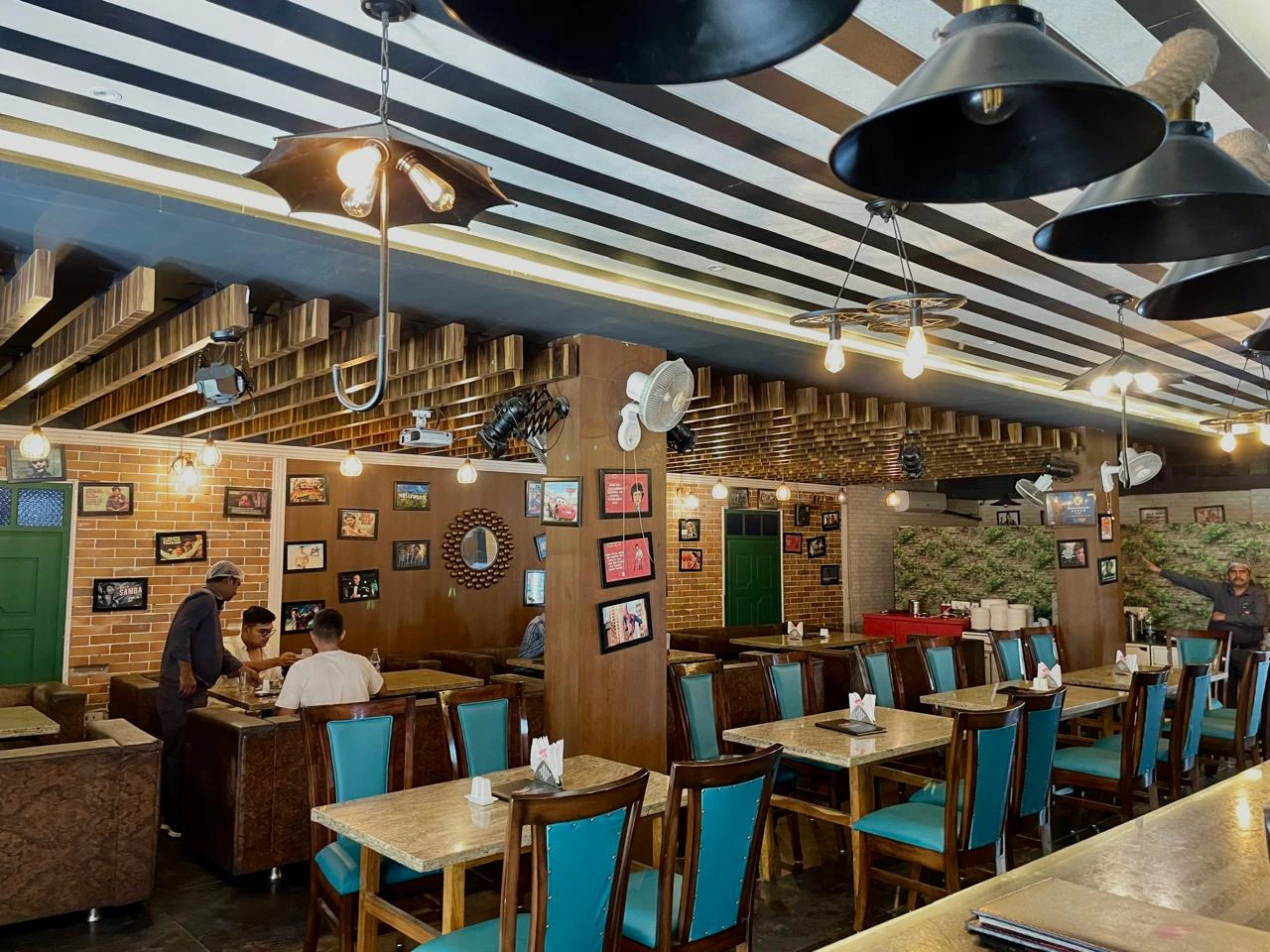 hakeem restaurant mp nagar https://hakeemrestaurant.in/